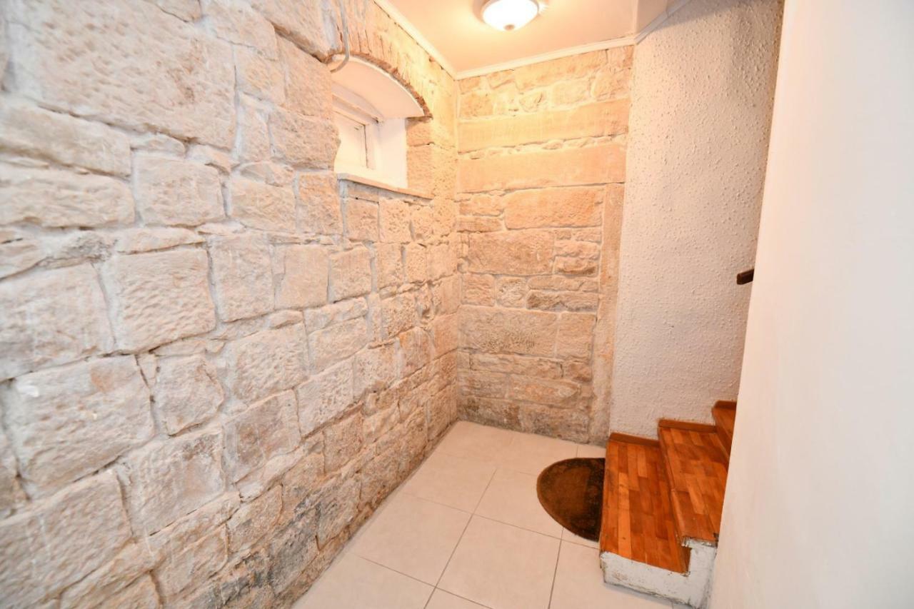 Apartment Cecilija Sinj Exterior photo